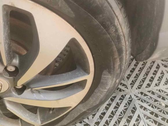 [上海·蒙A] 二手宝骏宝骏5602016款 1.8L iAMT豪华型