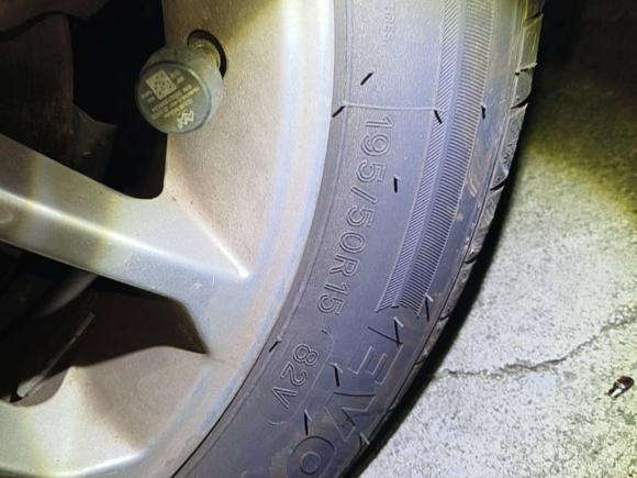 [广州·粤A] 二手众泰众泰E2002018款 Pro