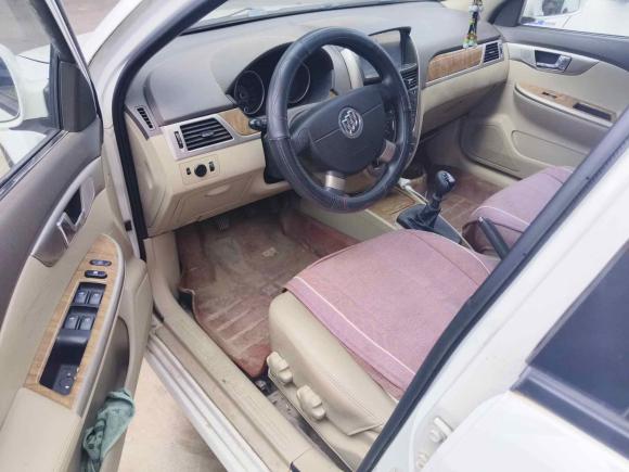 [苏州·豫N] 二手别克凯越2015款 1.5L 手动经典型