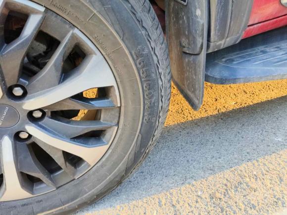 [上海·沪C] 二手上汽大通MAXUS大通T902021款 2.0T双增压 自动四驱高底盘豪华型标箱