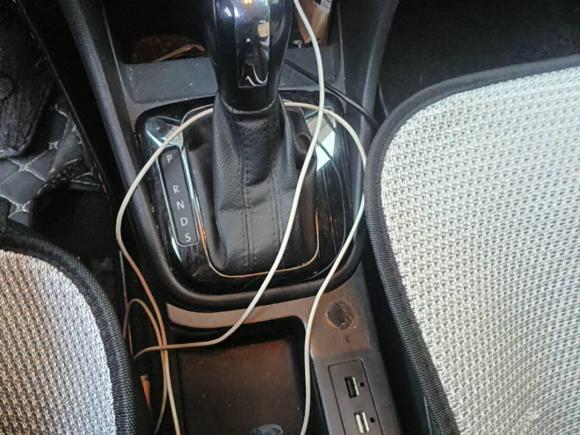 [武汉·鄂A] 二手大众桑塔纳2015款 1.6L 自动舒适版