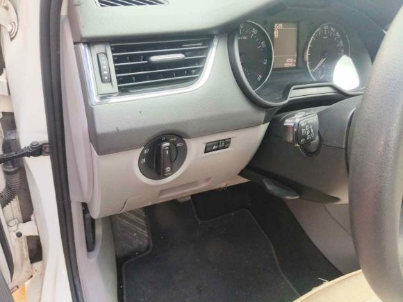 [苏州·苏E] 二手斯柯达明锐2015款 1.6L 手动逸杰版