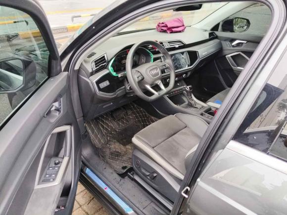 [南昌·粤C] 二手奥迪奥迪Q32022款 35 TFSI 时尚动感型