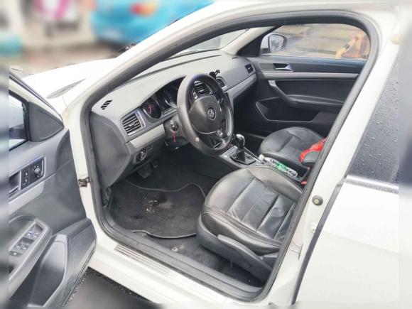 [南昌·赣A] 二手大众朗行2017款 180TSI DSG舒适版