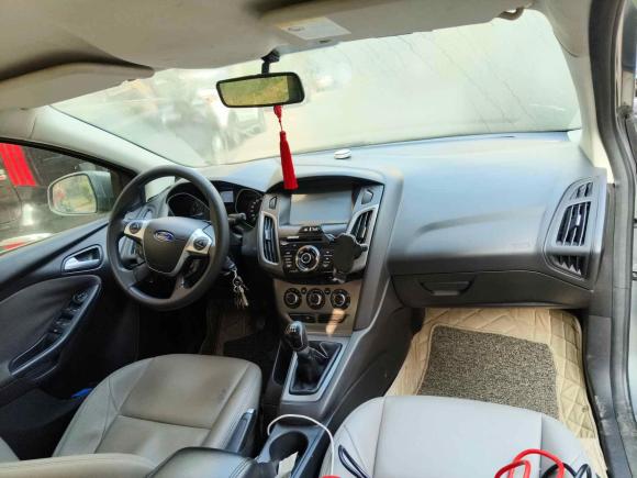 [杭州·浙A] 二手福特福克斯2012款 两厢 1.6L 手动舒适型