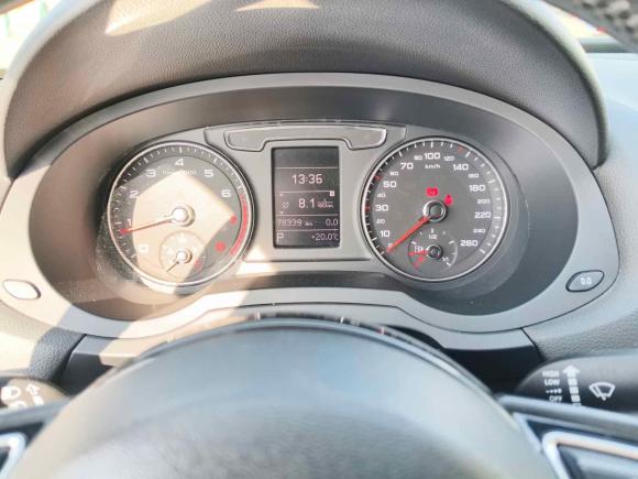 [无锡·苏B] 二手奥迪奥迪Q32017款 30 TFSI 时尚型