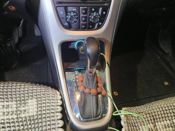 [西安·陕A] 二手别克英朗2014款 XT 1.6L 自动时尚版