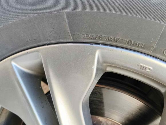 [济南·鲁A] 二手现代胜达2013款 2.4L 自动两驱智能型