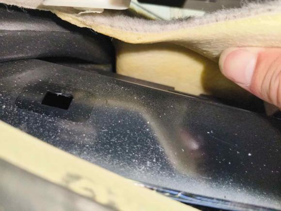 [深圳·粤B] 二手雪铁龙雪铁龙C52014款 2.0L 自动尊悦型