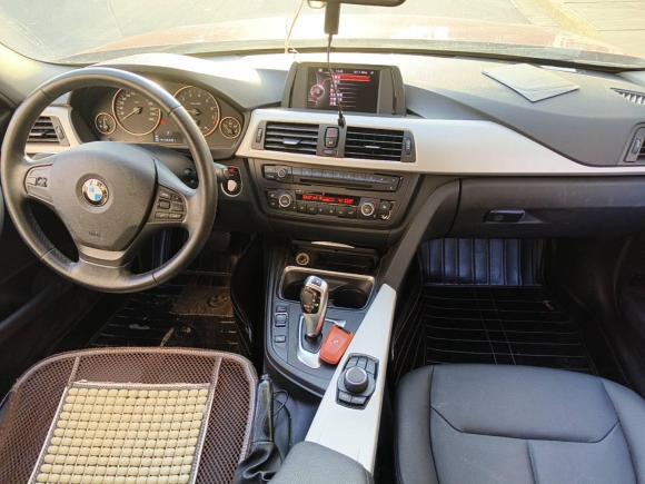 [上海·沪B] 二手宝马宝马3系2015款 320i 超悦版时尚型