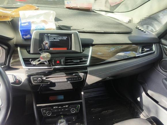 [上海·沪F] 二手宝马宝马2系旅行车2014款 220i 豪华设计套装