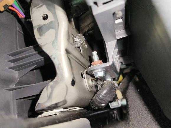 [武汉·鄂A] 二手雷诺科雷傲2010款 2.5L 四驱豪华型