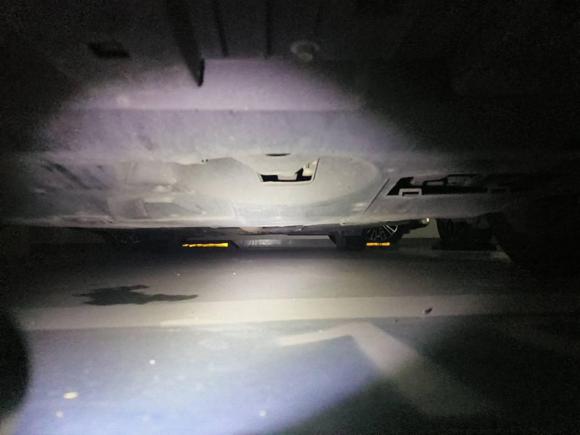 [深圳·粤B] 二手丰田雷凌2016款 双擎 1.8H GS E-CVT精英天窗版