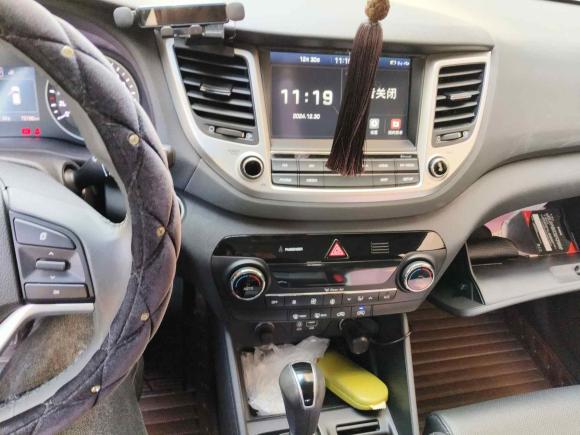 [上海·沪C] 二手现代途胜2018款 1.6T 双离合两驱15周年特别版
