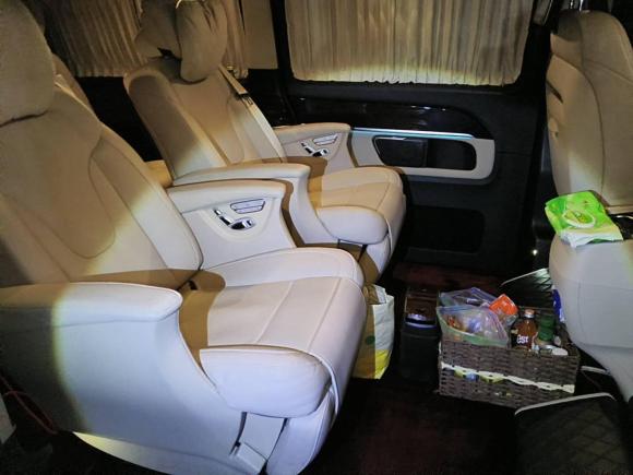 [上海·沪E] 二手奔驰奔驰V级2018款 V 260 L 尊贵加长版 国VI