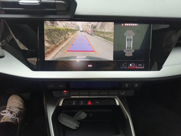 [上海·苏U] 二手奥迪奥迪A32024款 A3L Limousine 35 TFSI 时尚运动型