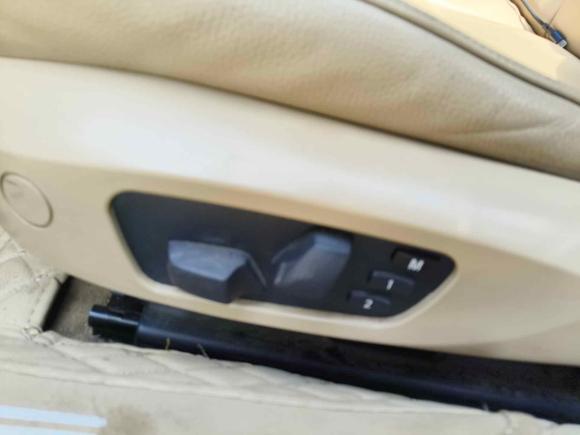 [常州·苏F] 二手宝马宝马3系2012款 320i 豪华型