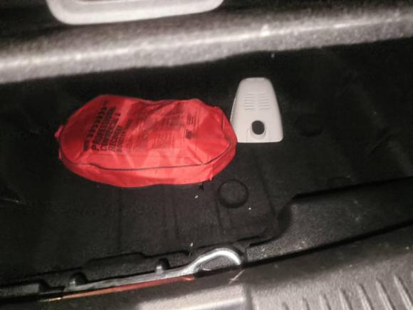 [义乌·浙G] 二手奔驰奔驰E级2018款 E 300 L 运动时尚型