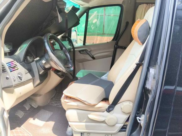 [上海·沪F] 二手奔驰凌特2012款 2.1T尊旅 中轴版