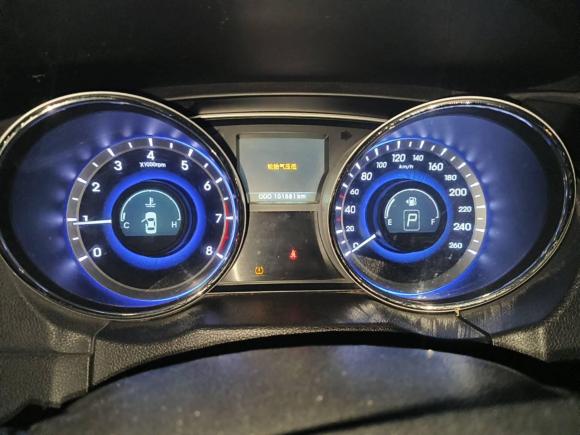 [宁波·浙B] 二手现代索纳塔2011款 2.0L 自动领先版