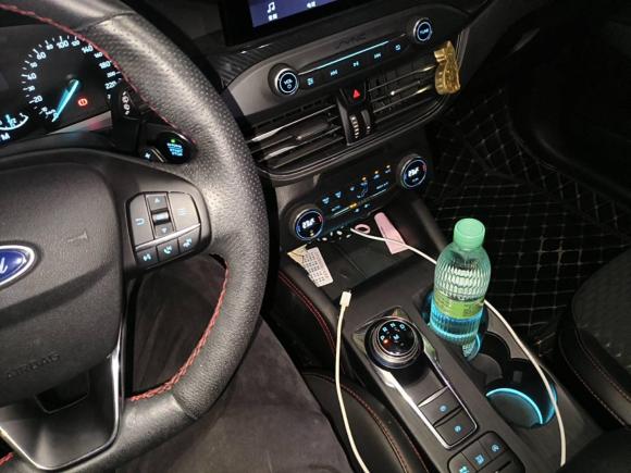 [深圳·桂A] 二手福特福克斯2020款 两厢 EcoBoost 180 自动ST Line