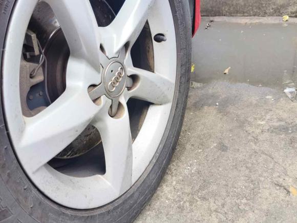 [深圳·赣D] 二手奥迪奥迪A4L2015款 35 TFSI 自动标准型