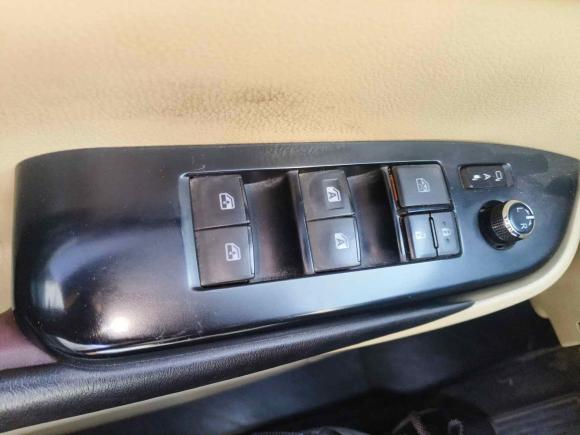 [西安·陕A] 二手丰田汉兰达2015款 2.0T 四驱豪华版 7座