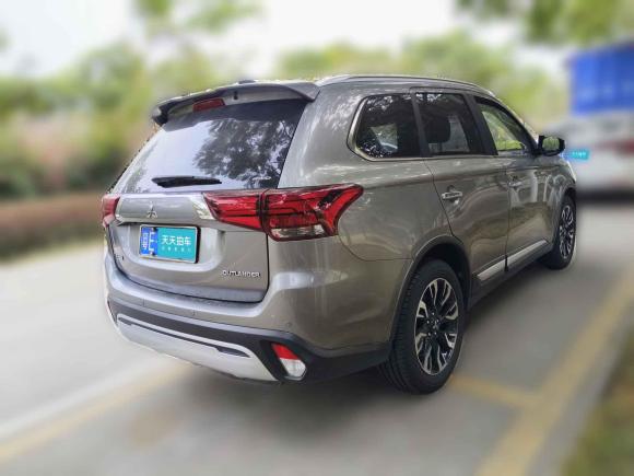 [佛山·粤E] 二手三菱欧蓝德2019款 2.4L 四驱致享版 7座 国V