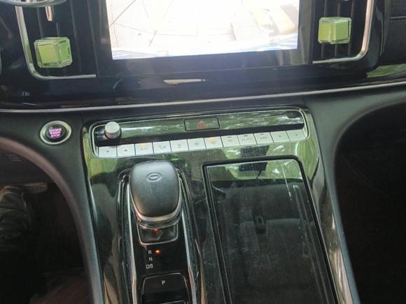 [青岛·鲁U] 二手广汽传祺传祺M82021款 领秀系列 390T 尊享版