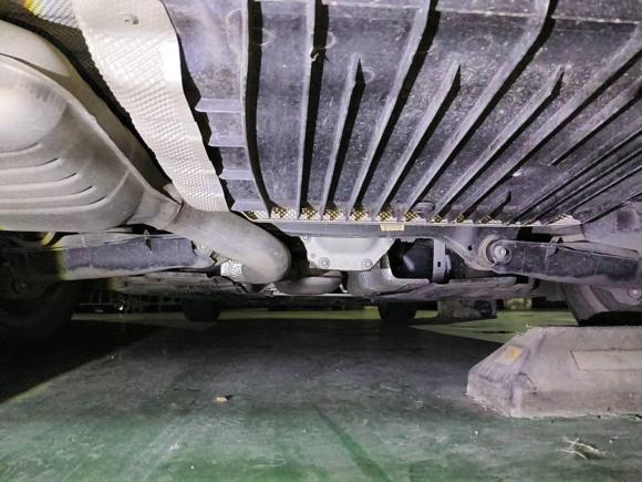 [武汉·鄂A] 二手奔驰奔驰C级2021款 C 200 L 时尚型运动版