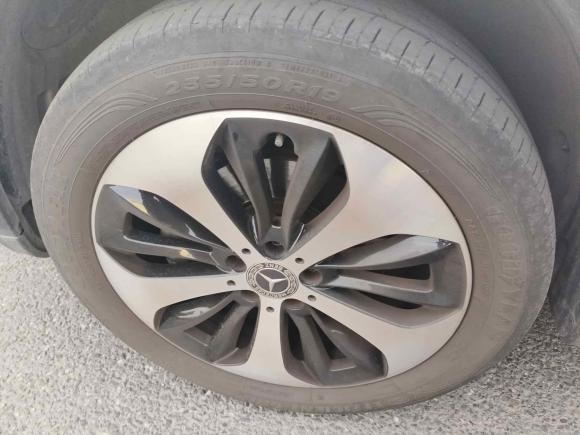 [广州·粤A] 二手奔驰奔驰GLB2022款 GLB 200 时尚型