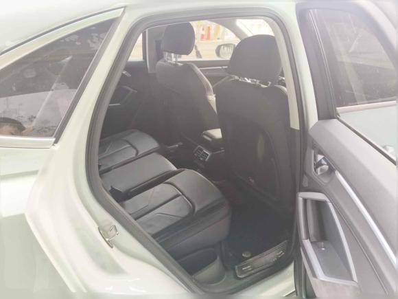 [佛山·粤E] 二手奥迪奥迪Q32020款 40 TFSI 时尚动感型