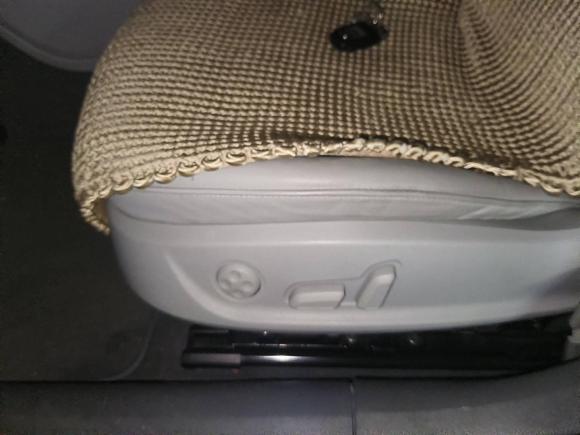 [成都·川A] 二手奥迪奥迪A6L2015款 30 FSI 百万纪念舒享型