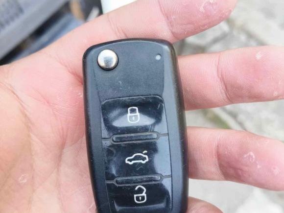 [上海·沪E] 二手大众夏朗2013款 2.0TSI 标配型