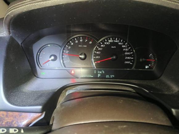 [深圳·粤B] 二手凯迪拉克SLS赛威2011款 2.0T 精英型