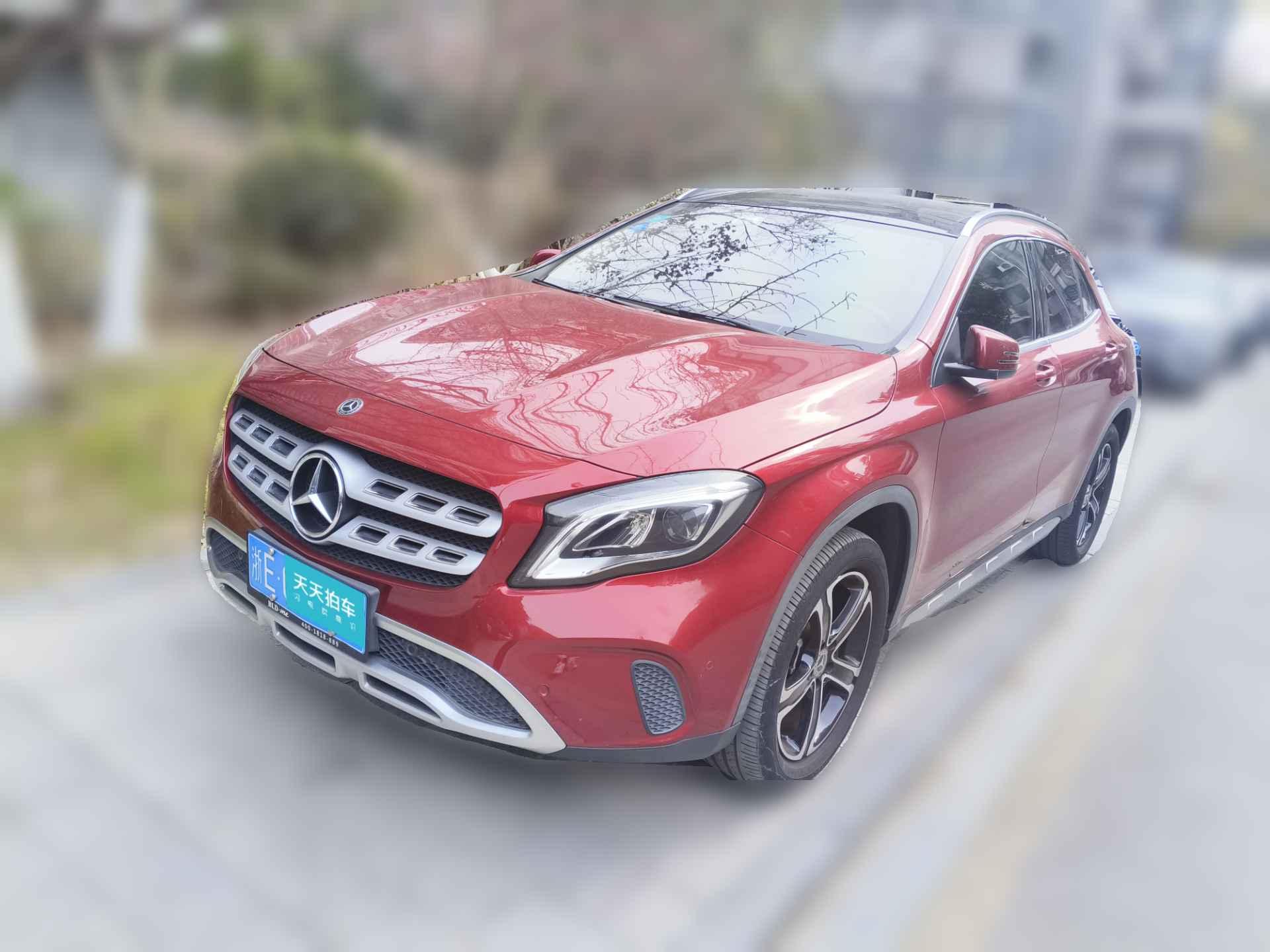 [湖州·浙E] 奔驰奔驰GLA2018款 GLA 200 时尚型