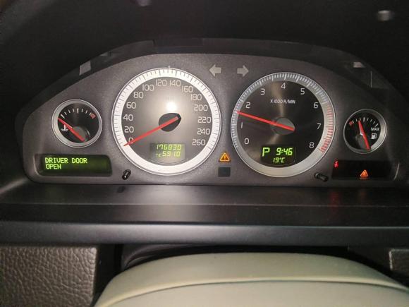 [上海·沪A] 二手沃尔沃沃尔沃XC902011款 2.5T 北欧豪华版