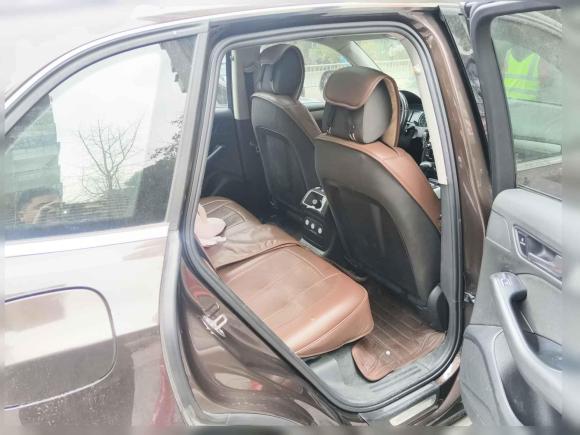 [成都·川A] 二手奥迪奥迪Q52015款 40 TFSI 进取型