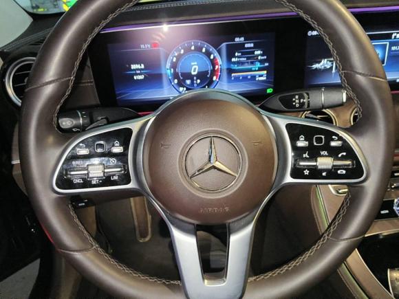 [上海·沪C] 二手奔驰奔驰E级2020款 E 300 L 豪华型
