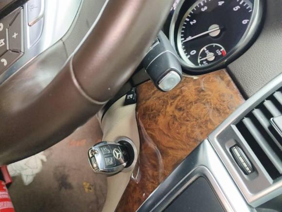 [成都·川A] 二手奔驰奔驰M级2014款 ML 400 4MATIC动感型