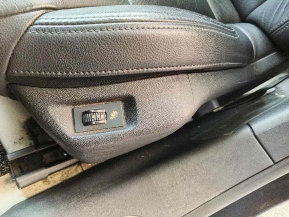 [武汉·鄂A] 二手雪铁龙雪铁龙C52011款 2.3L 自动尊贵型