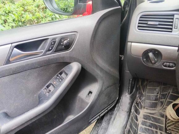 [无锡·苏B] 二手大众速腾2012款 1.6L 自动时尚型