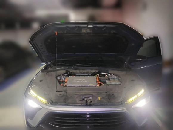 [南京·苏A] 二手蔚来蔚来ES82018款 355KM 基准版 七座版