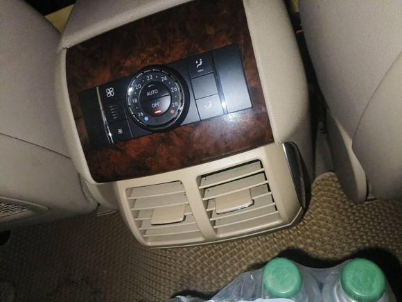 [广州·粤A] 二手奔驰奔驰R级2010款 R 300 L 商务型