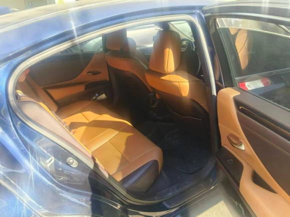 [义乌·浙G] 二手雷克萨斯雷克萨斯ES2020款 200 卓越版