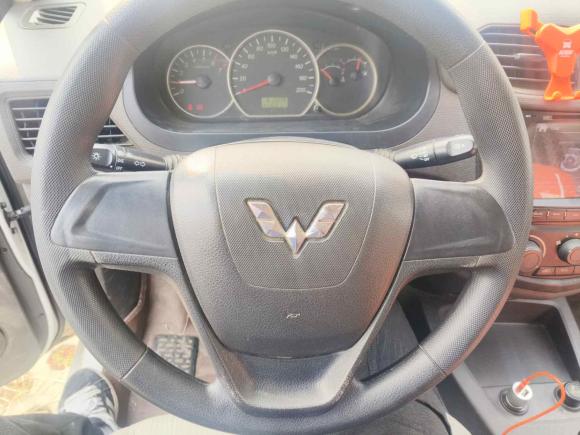 [武汉·鄂C] 二手五菱汽车五菱宏光2015款 1.5L S 基本型国V