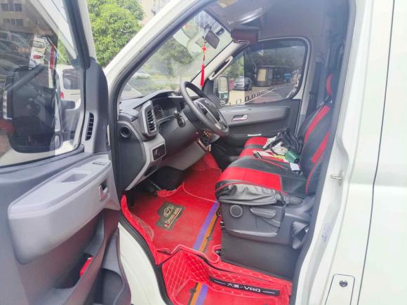 [杭州·浙A] 二手上汽大通MAXUS新途V802023款 2.0T AMT经典傲运通长轴中顶6/7/8/9座