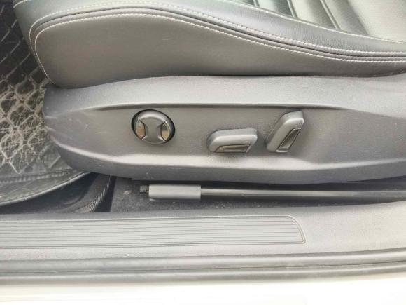 [武汉·鄂A] 二手大众凌渡2015款 280TSI DSG豪华版