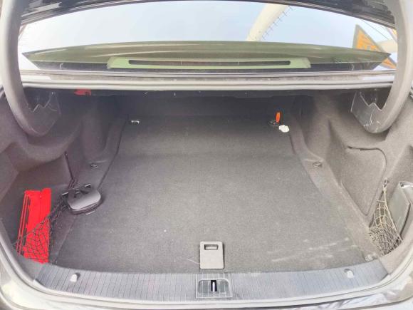 [济南·鲁A] 二手奔驰奔驰E级2014款 E 300 L 运动型