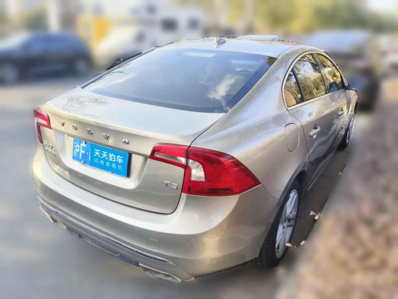 [上海·沪F] 二手沃尔沃沃尔沃S602014款 S60L T5 智驭版